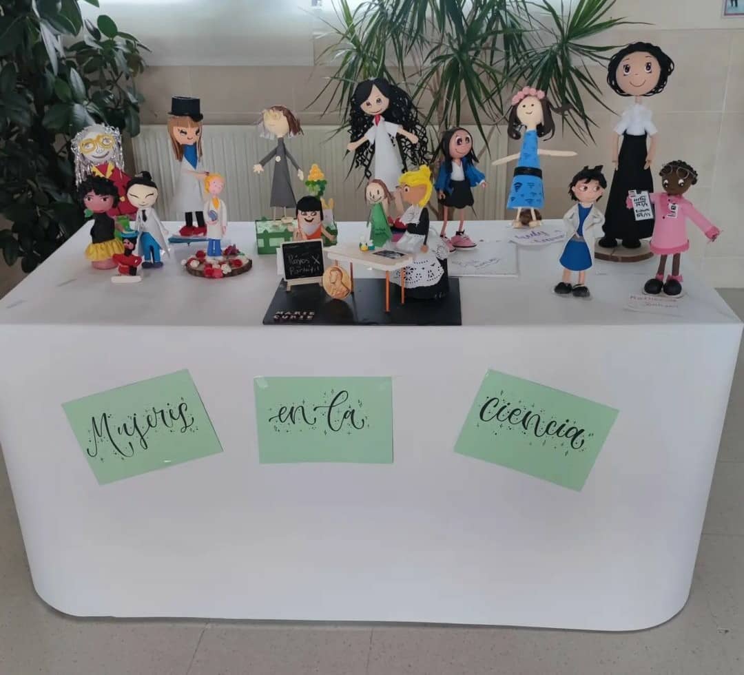 Conmemoración del Día Internacional de la Mujer y la Niña en la Ciencia
